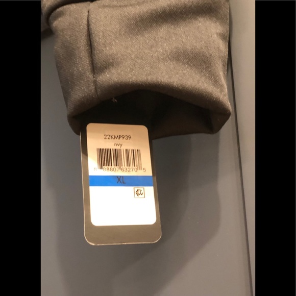 GUESS Quilted Puffer Jacket - NAVY XL NWT - Picture 7 of 8